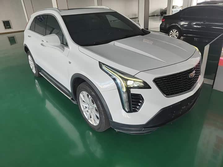 Cadillac XT4 2018 28T liang qu ji shu xing
