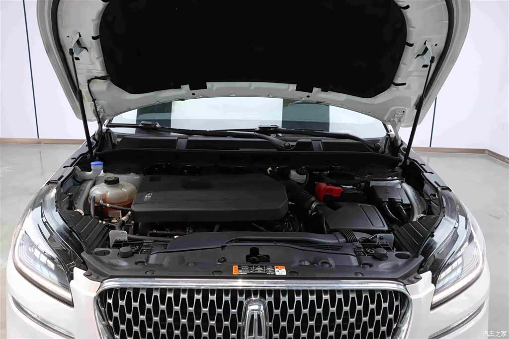 Lincoln Corsair, 2021 26
