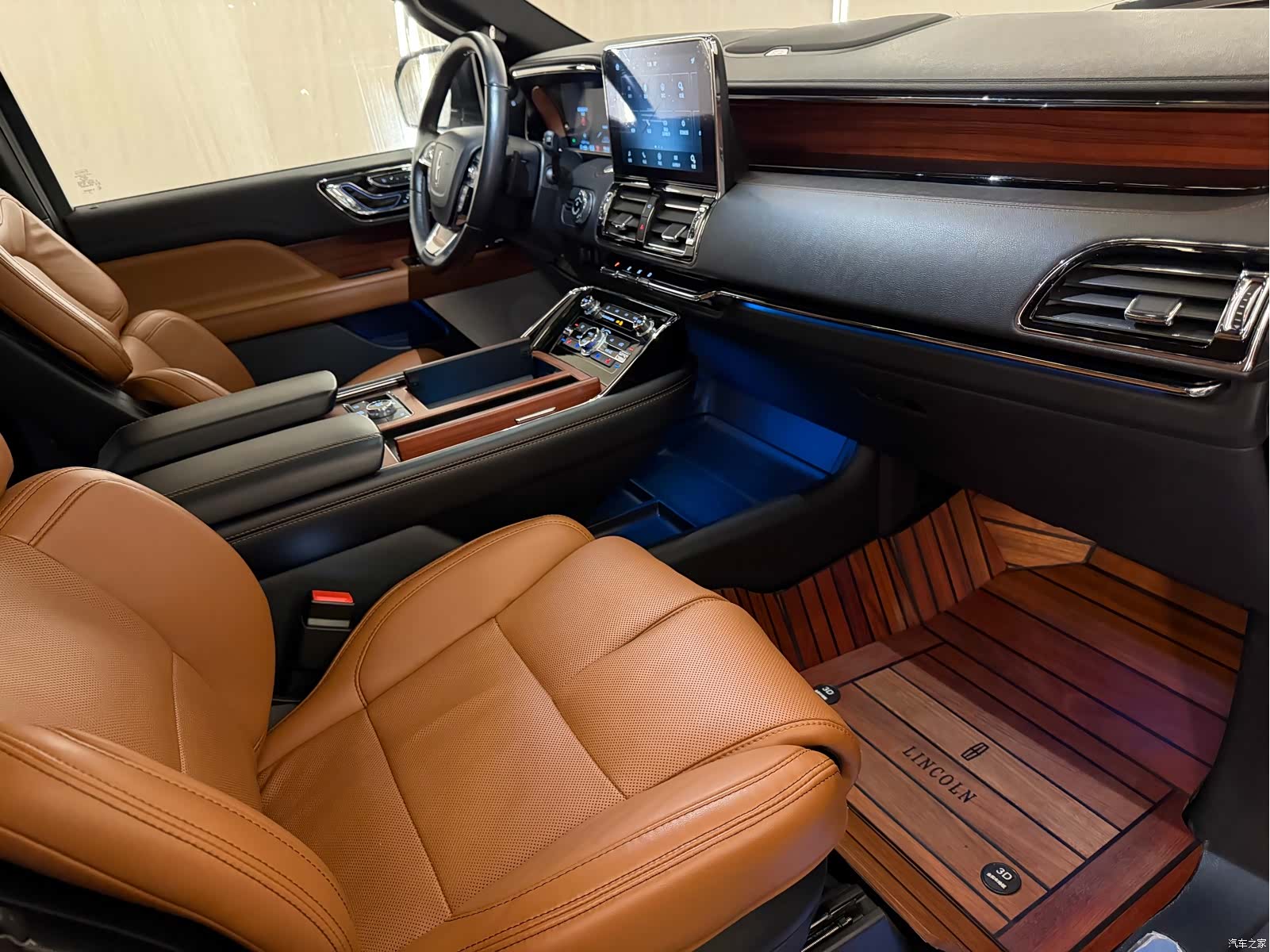 Lincoln Navigator, 2021 8