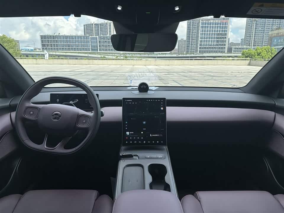 NIO ET5T