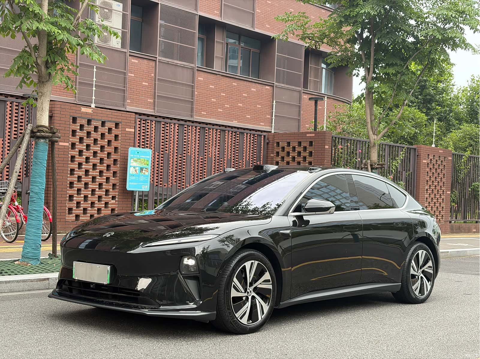 NIO ET5, 2025 1