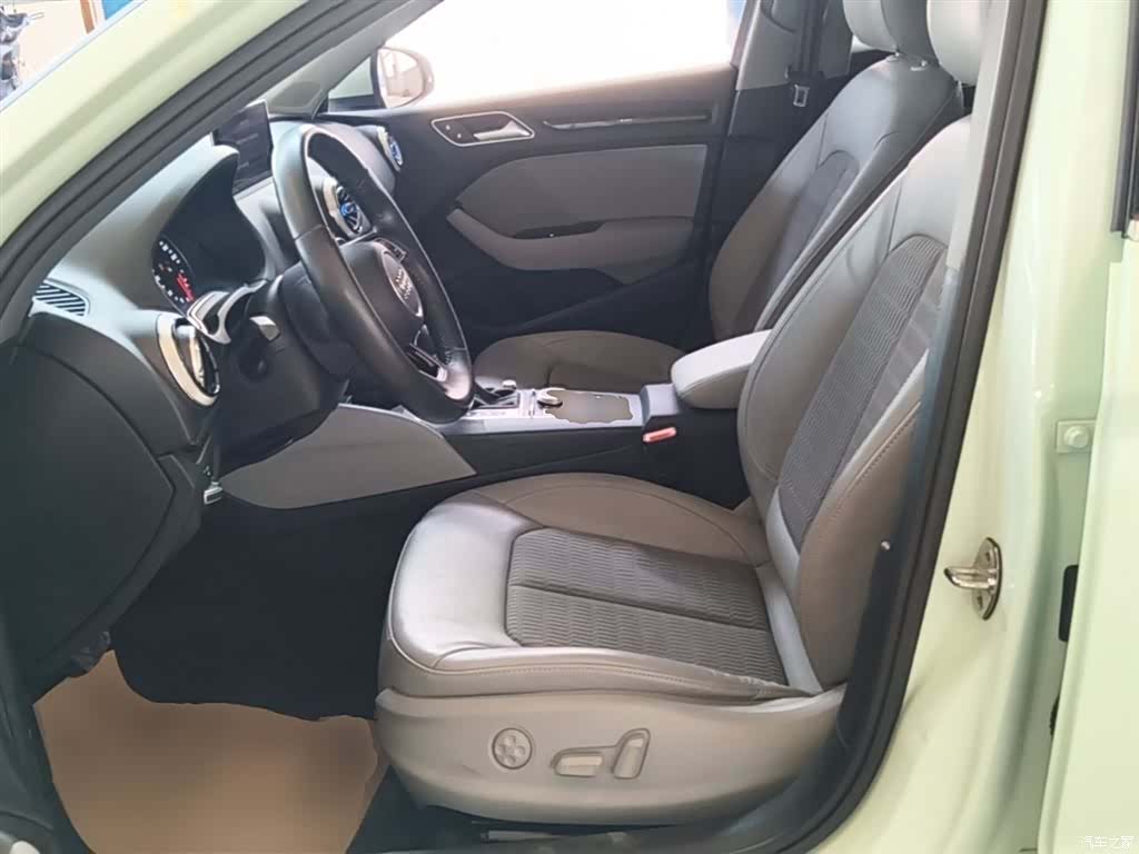 Audi A3, 2018 15