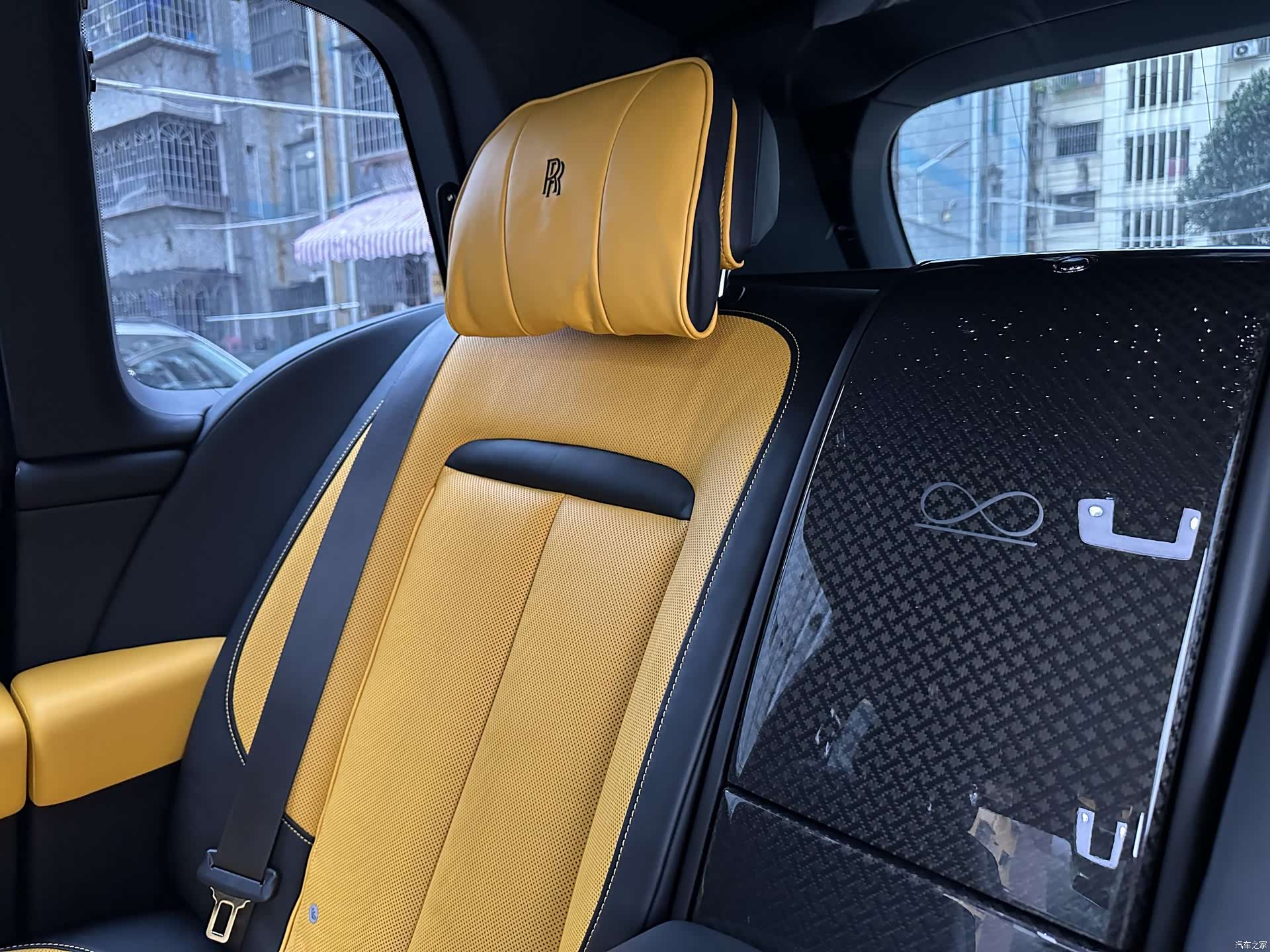 Rolls-Royce Cullinan, 2023 10