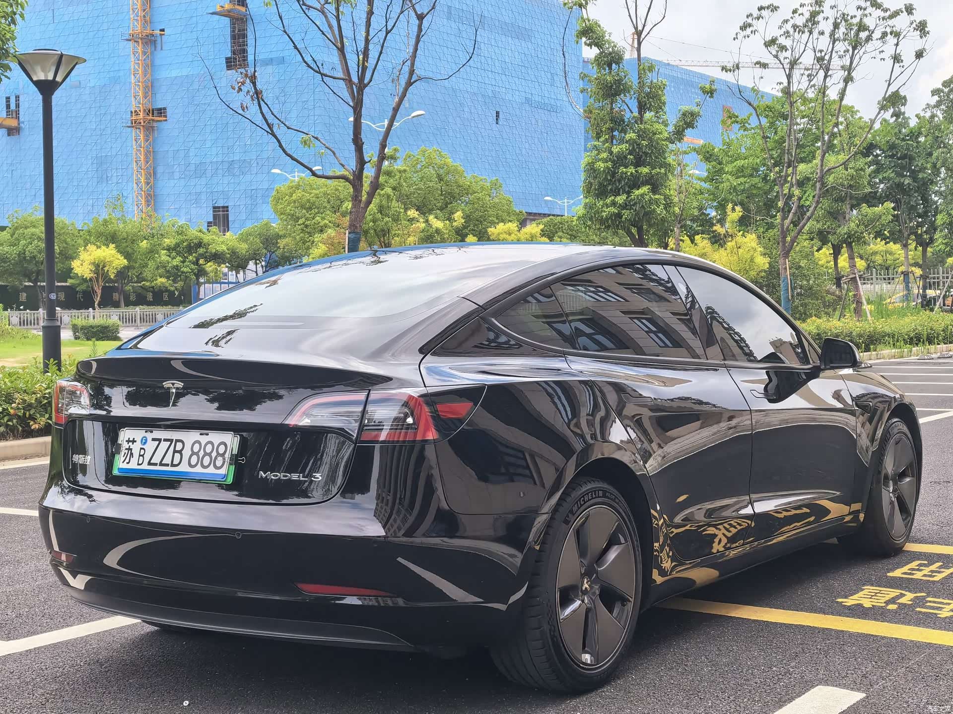 Tesla Model 3, 2021 4