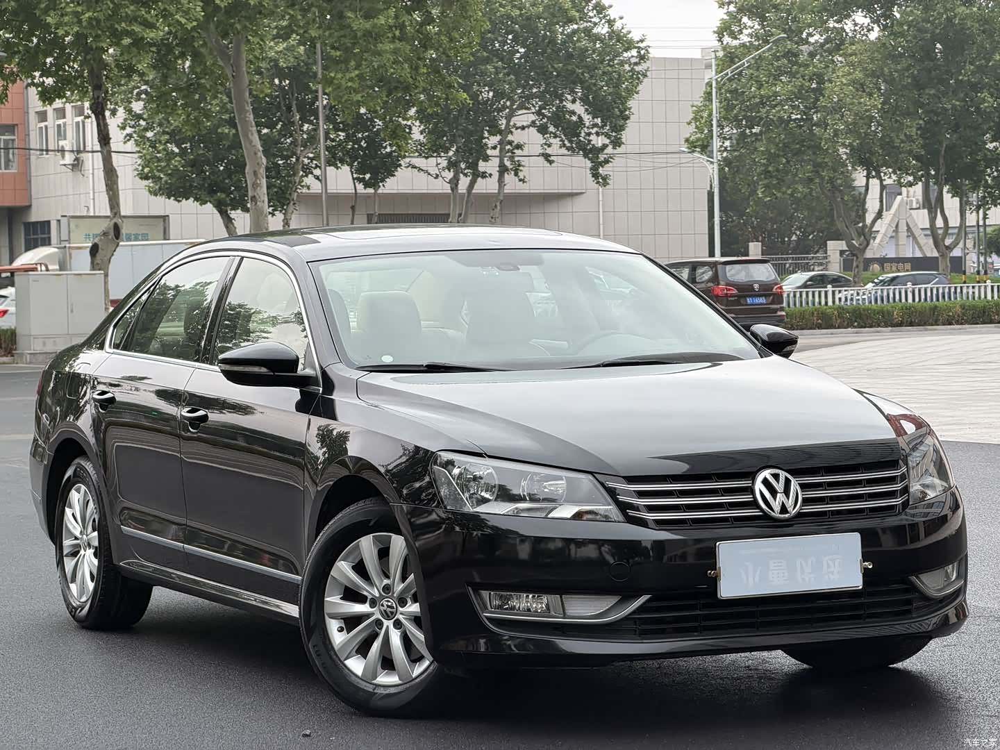 Volkswagen Passat, 2012 3