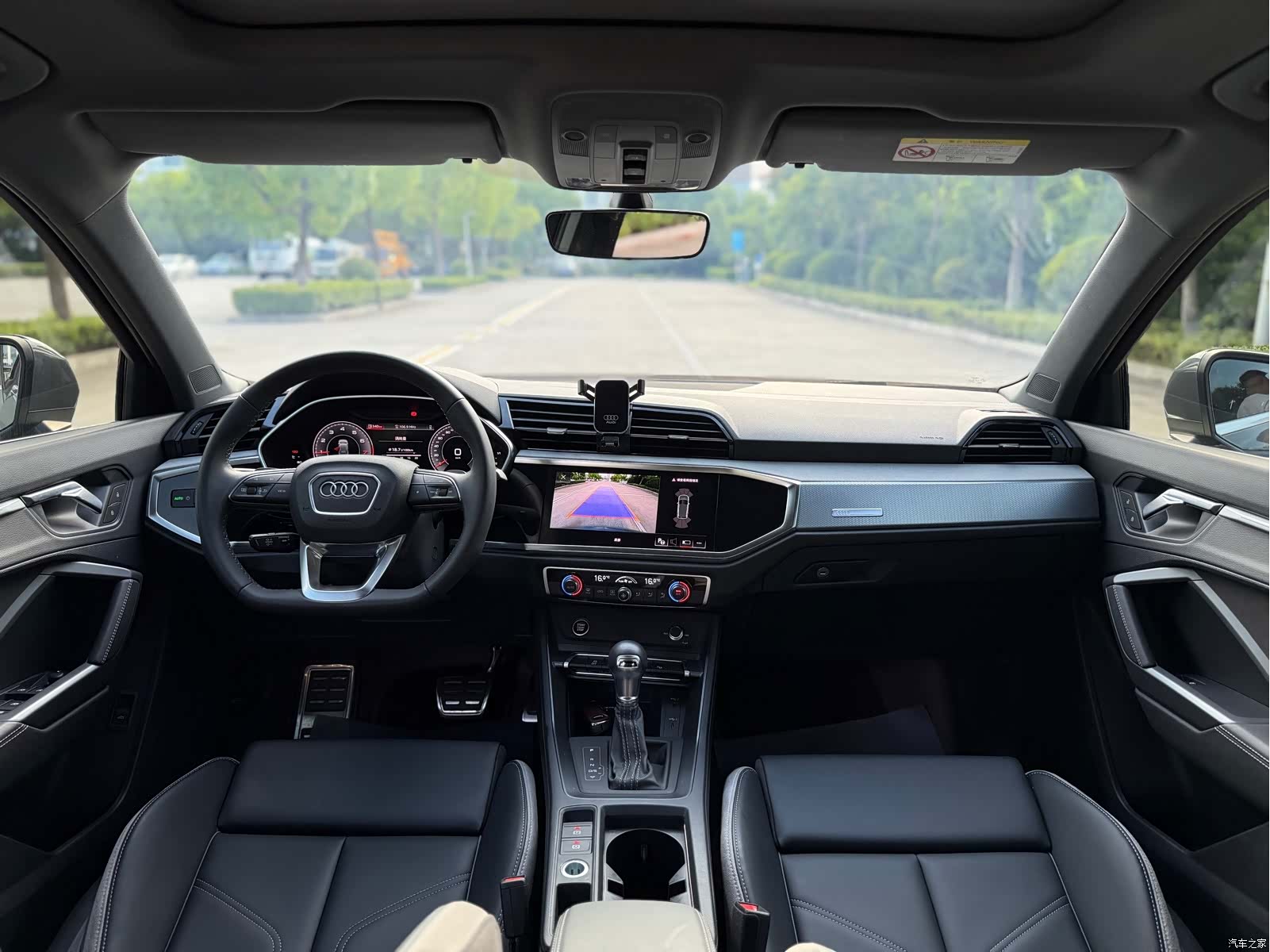 Audi Q3, 2024 6