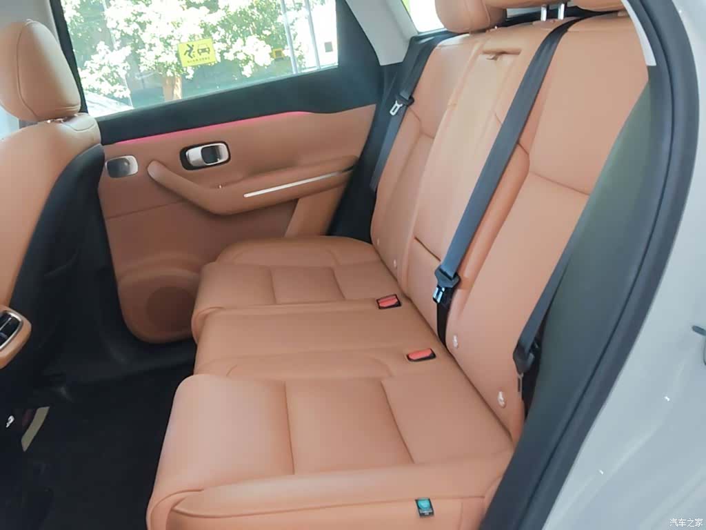 Leapmotor C10, 2025 17