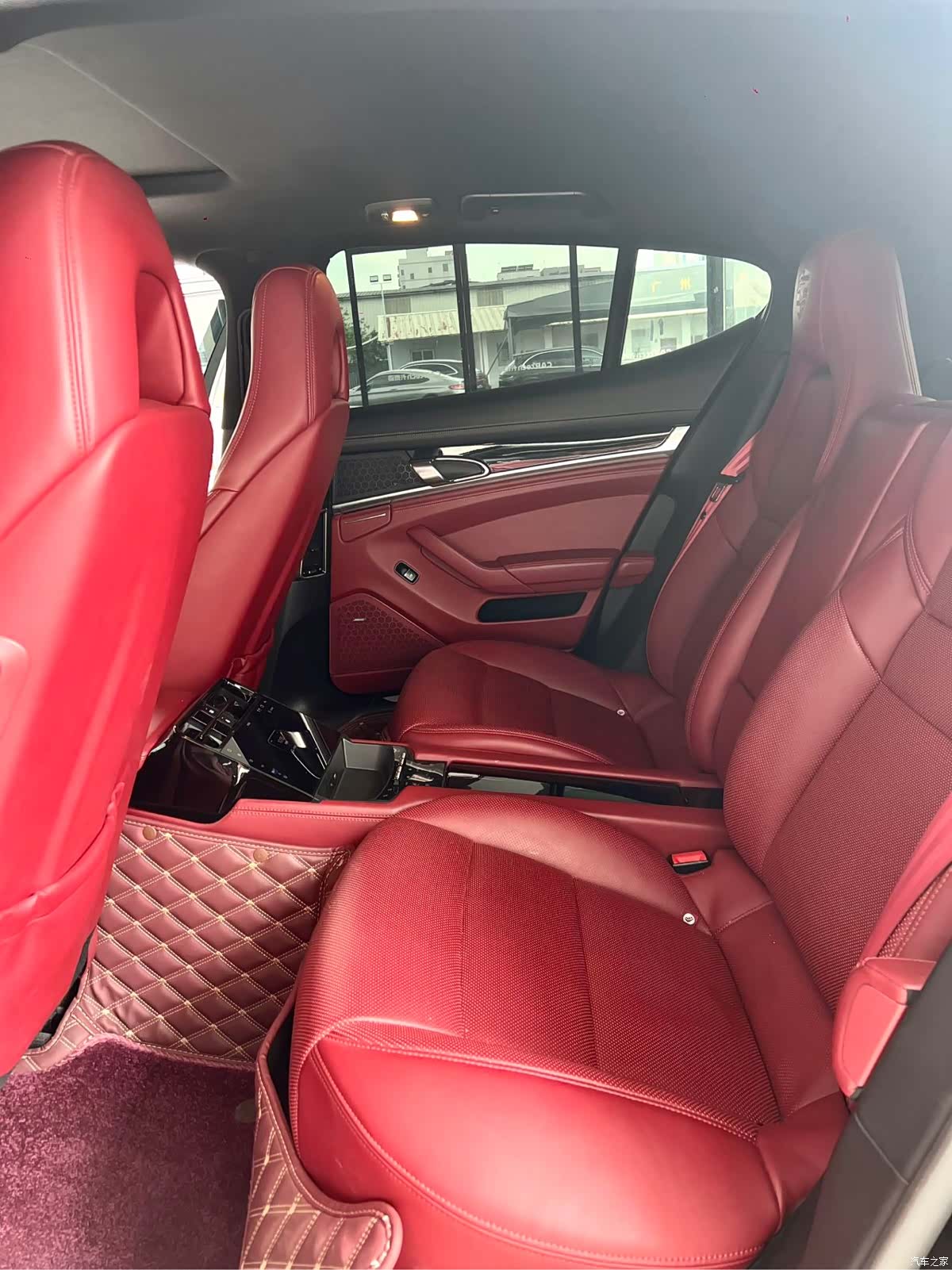 Porsche Panamera, 2011 11