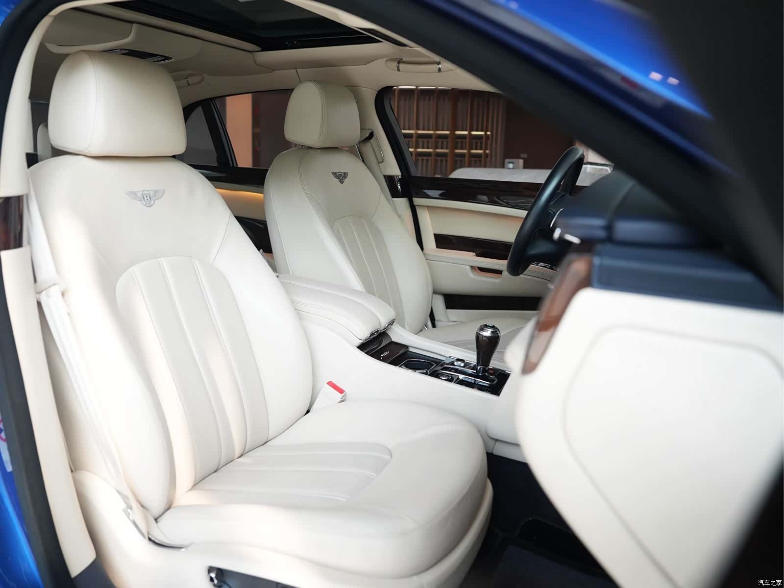 Bentley Mulsanne, 2013 8