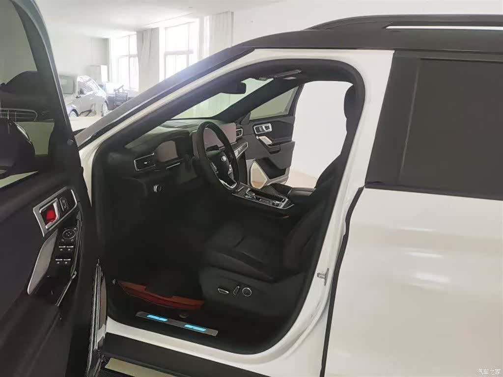 Ford Explorer, 2022 8