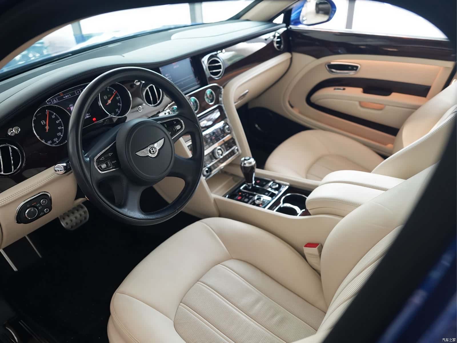Bentley Mulsanne, 2013 4