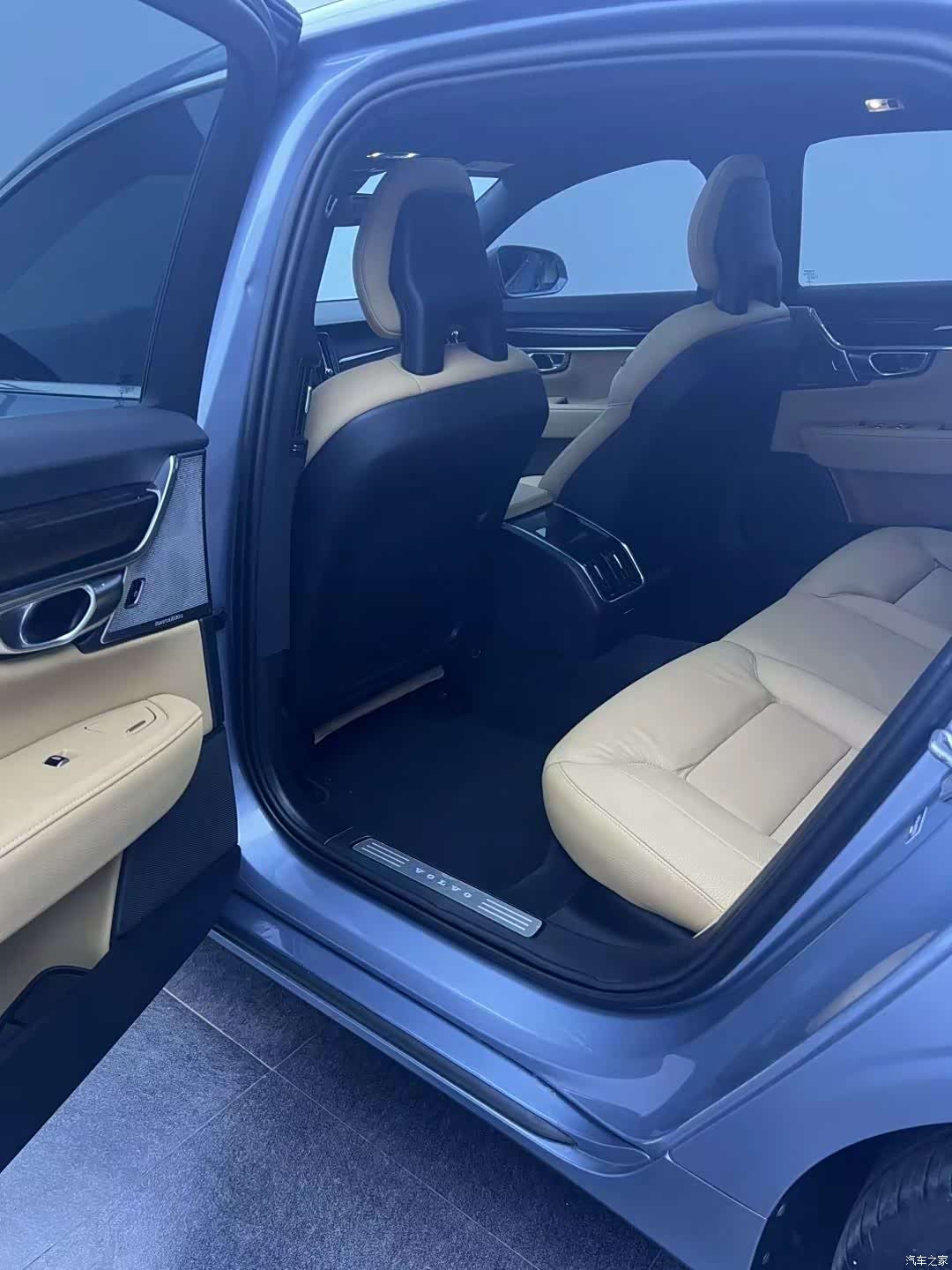 Volvo S90, 2018 11