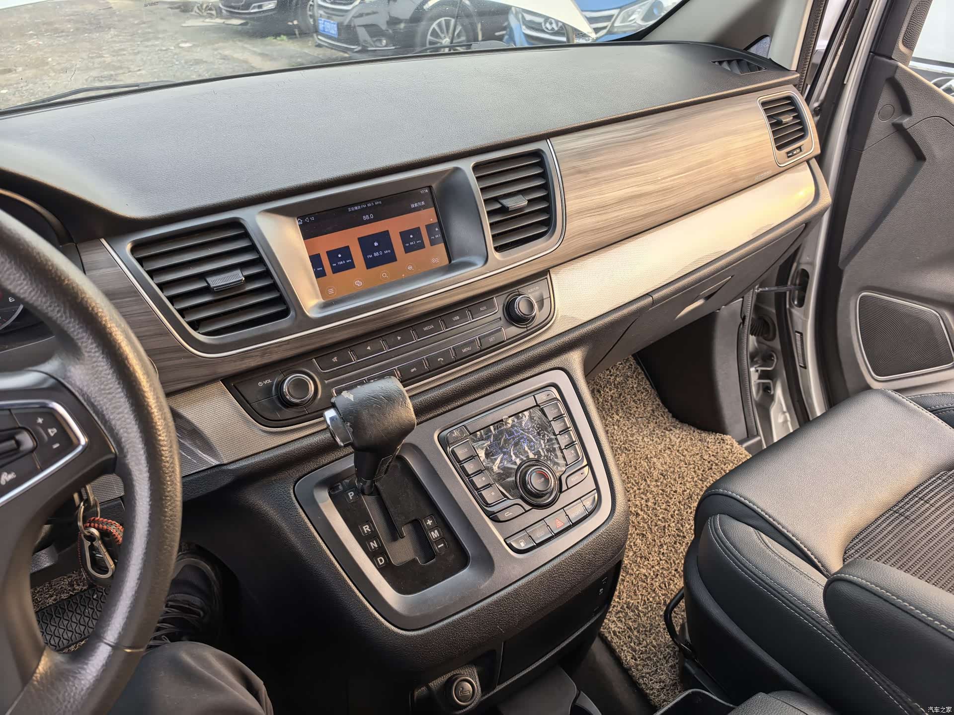 Maxus G10, 2020 17