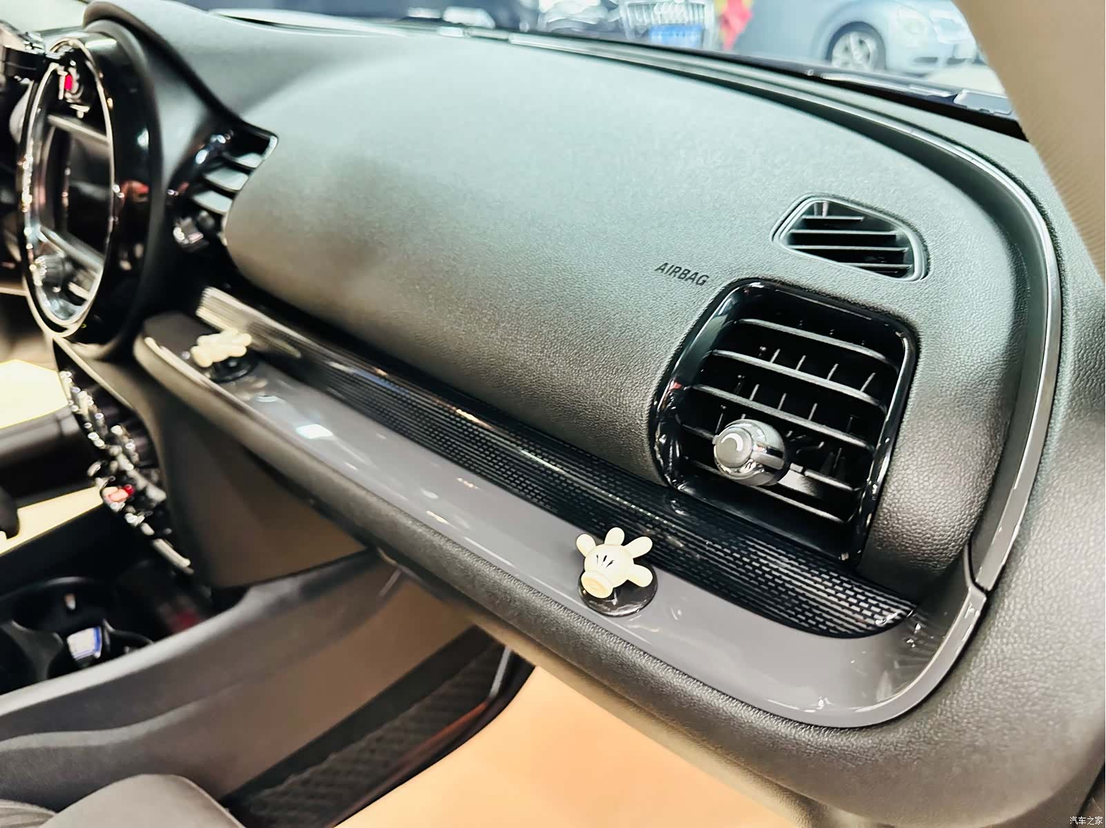 Mini Clubman, 2017 27