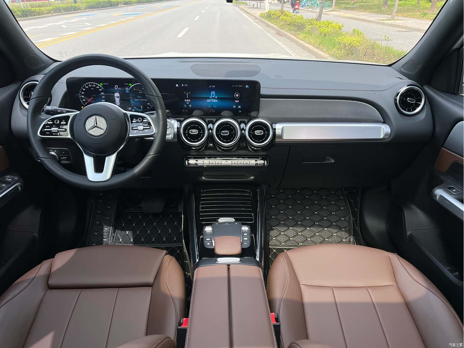 Mercedes-Benz GLB, 2023 16