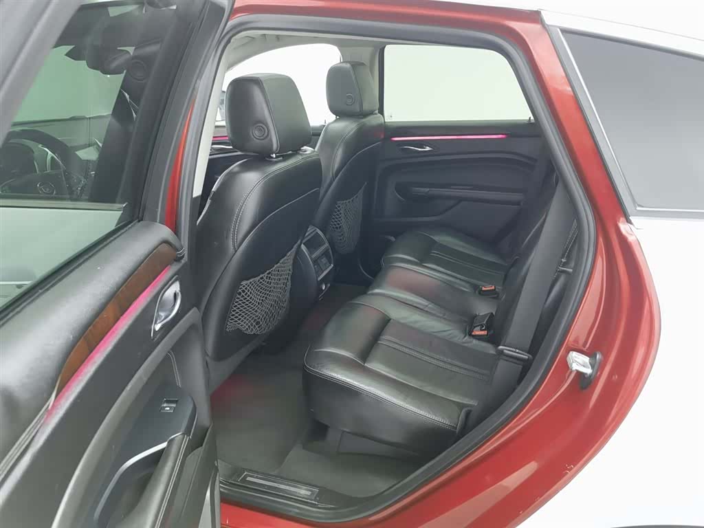 Cadillac SRX, 2013 15