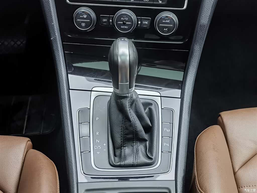 Volkswagen Golf, 2015 13
