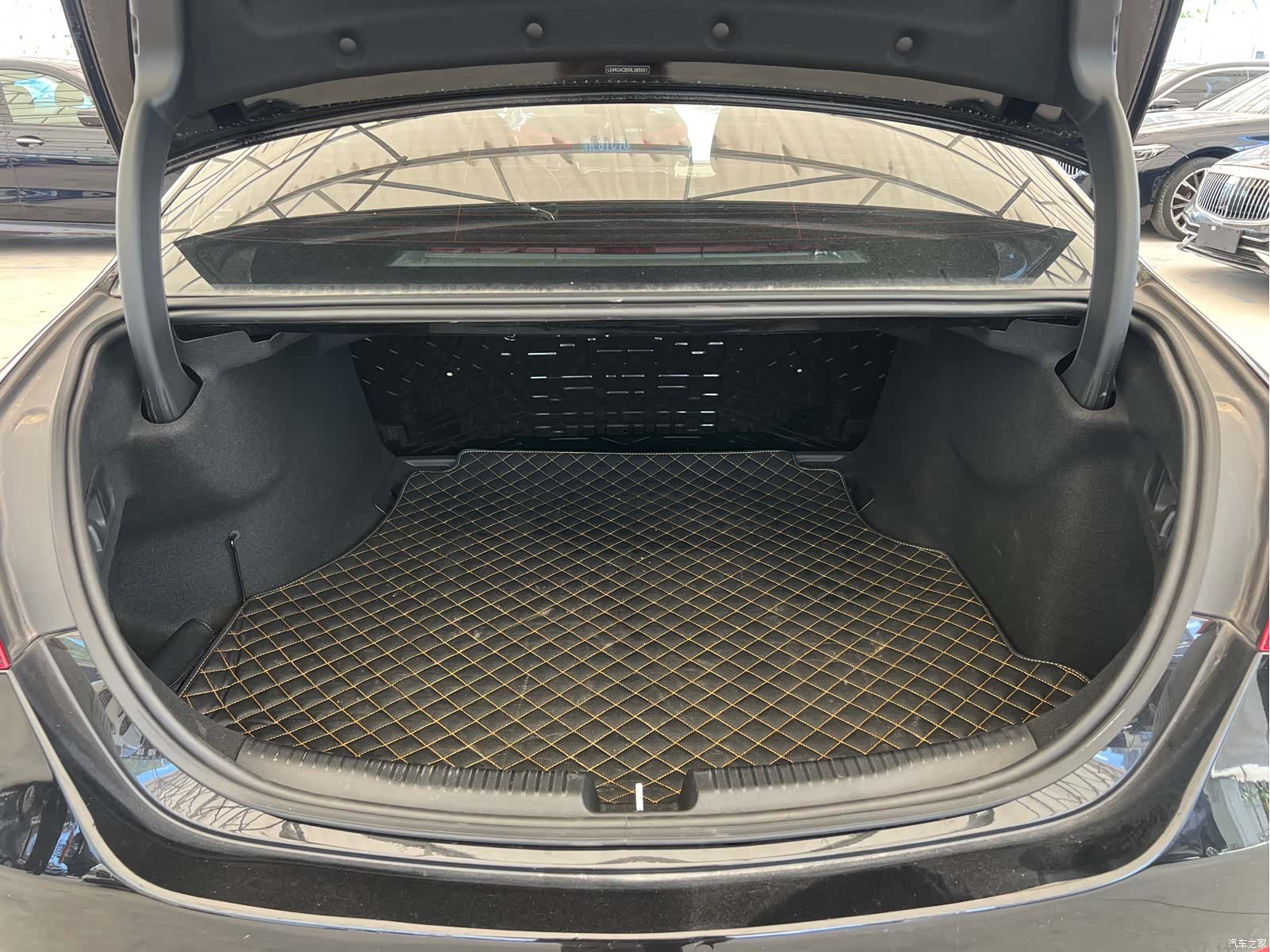 Mercedes-Benz C-Class, 2024 9
