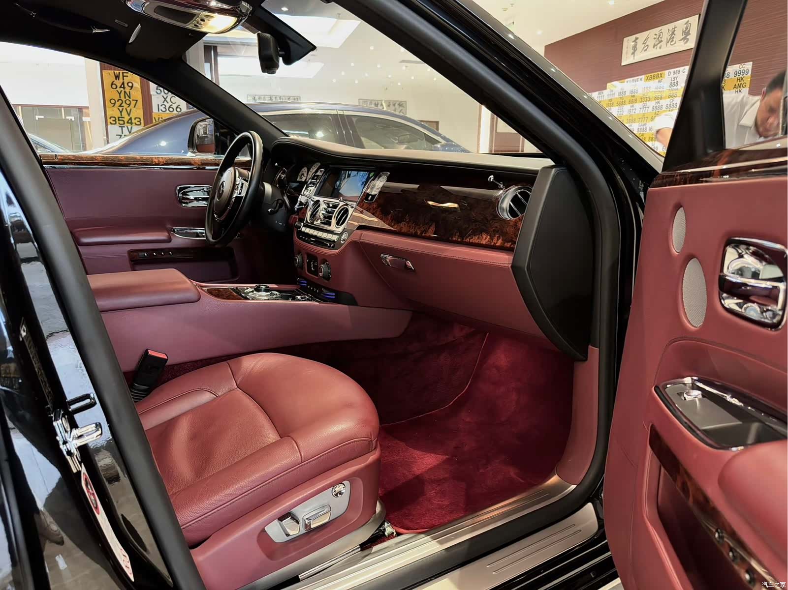 Rolls-Royce Ghost, 2013 12