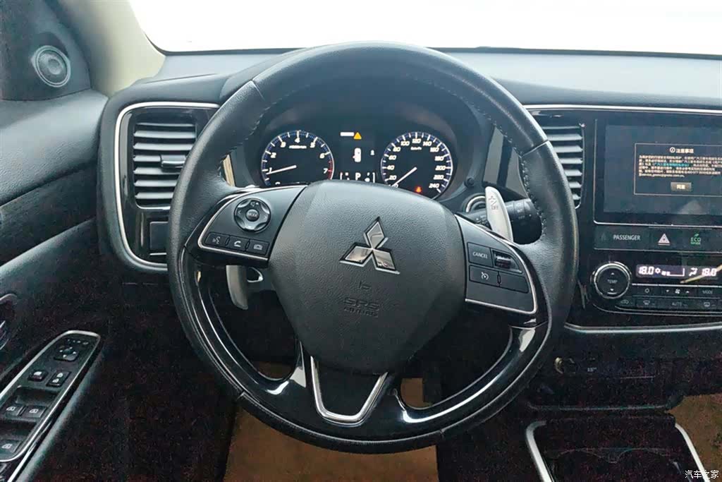 Mitsubishi Outlander, 2020 15