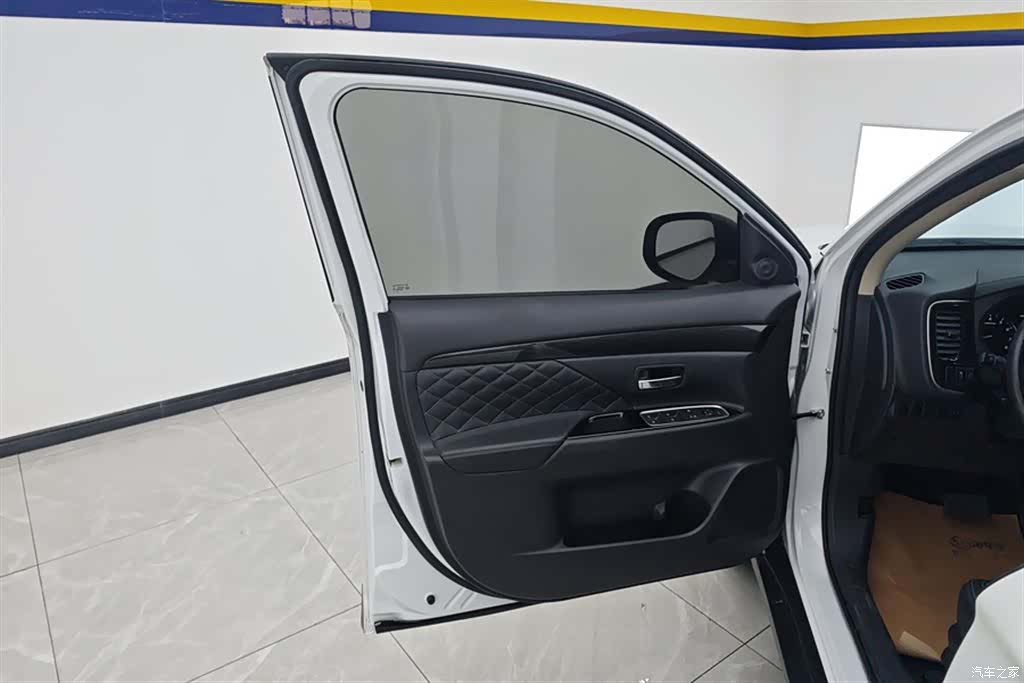 Mitsubishi Outlander, 2020 7
