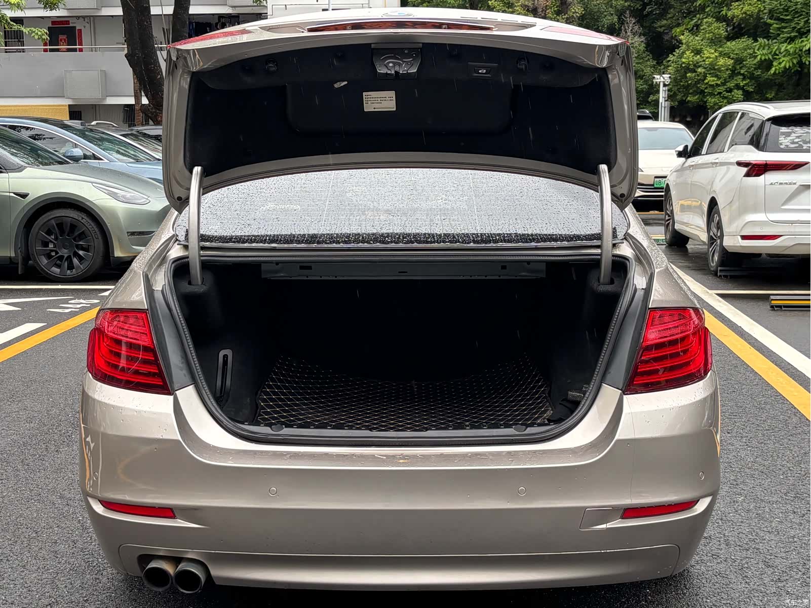 BMW 5 Series, 2017 14