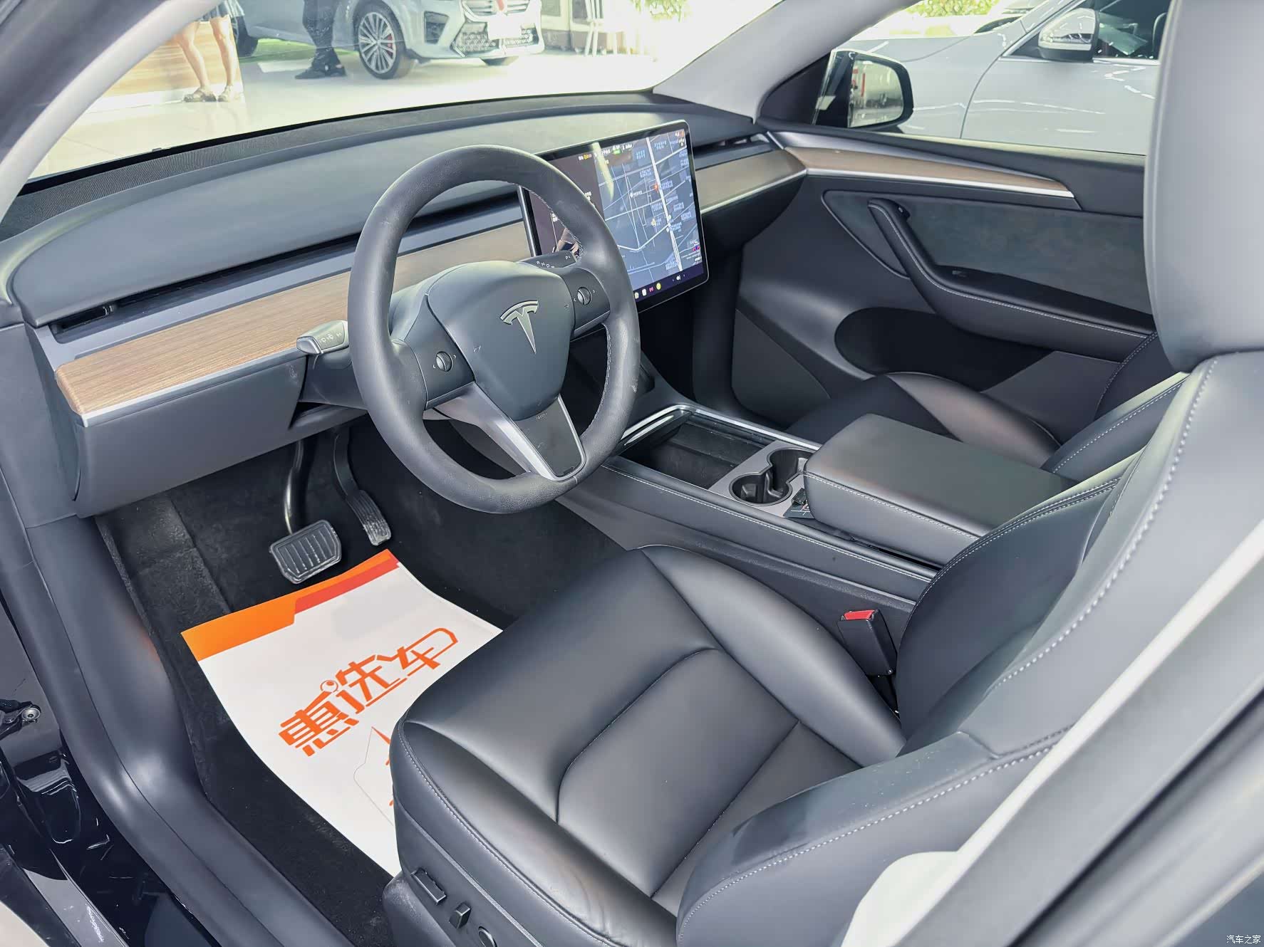 Tesla Model Y, 2022 6