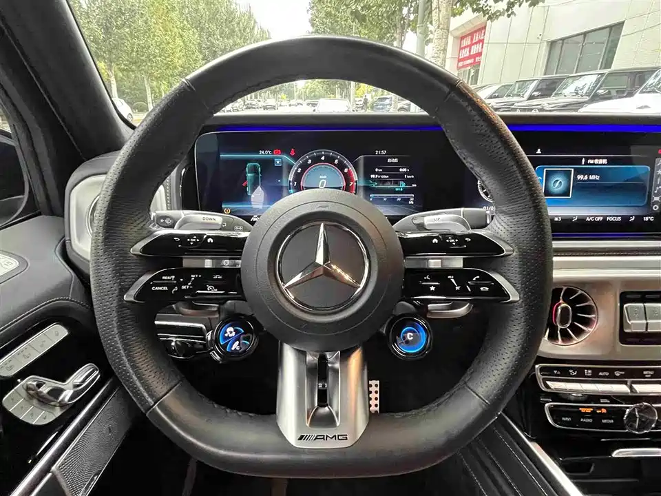 Mercedes-Benz G-class