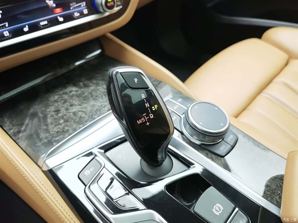 BMW 6 Series GT, 2018 13
