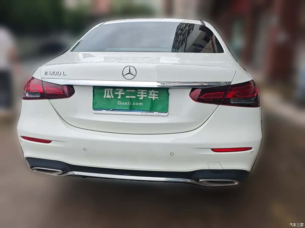 Mercedes-Benz E-Class, 2022 4