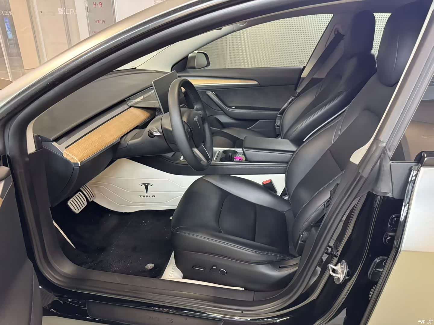 Tesla Model 3, 2022 7