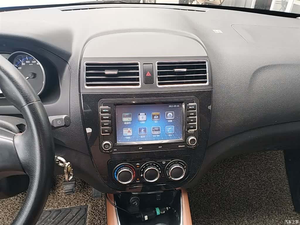 DongFeng X5, 2015 13