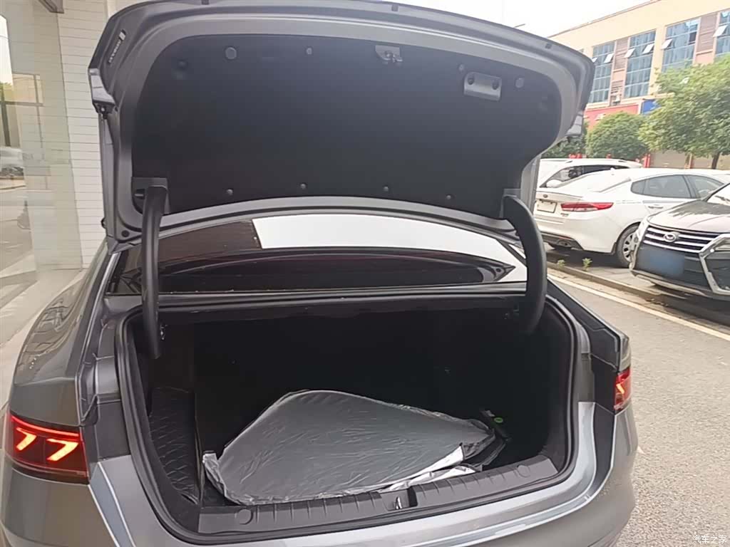 BYD Qin, 2024 19