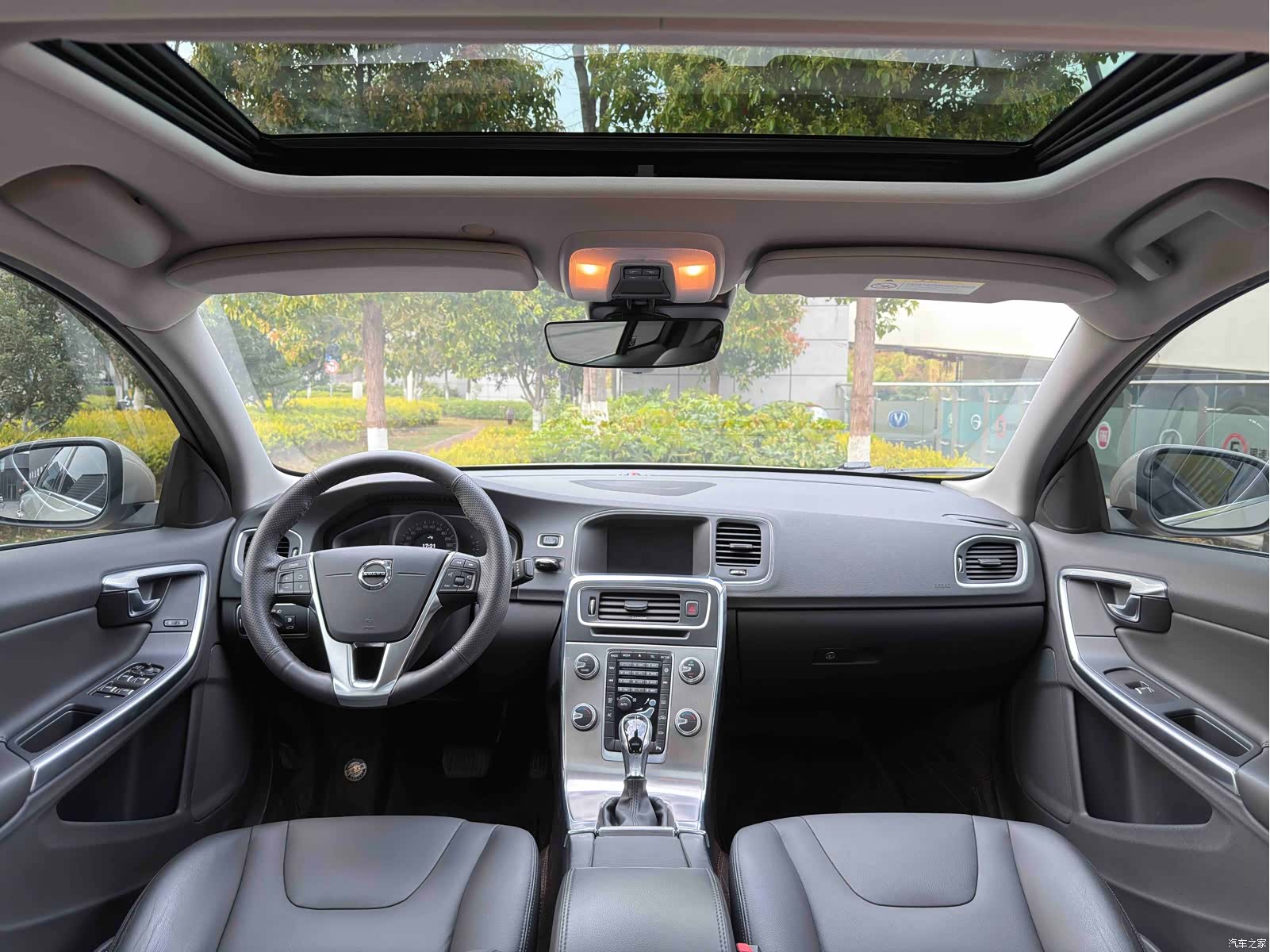 Volvo S60, 2020 3