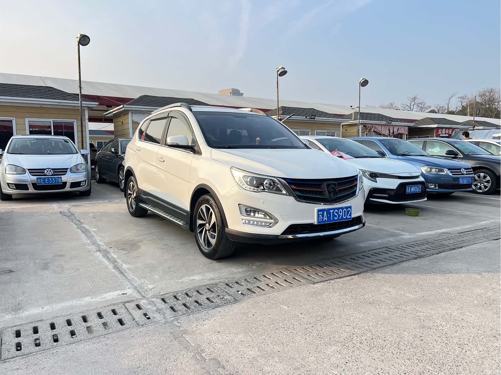 Wuling 560, 2016 2