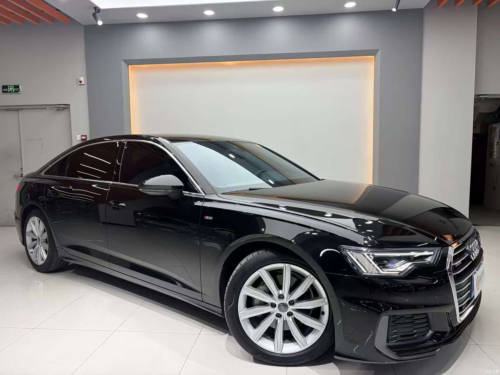 Audi A6L, 2021 3