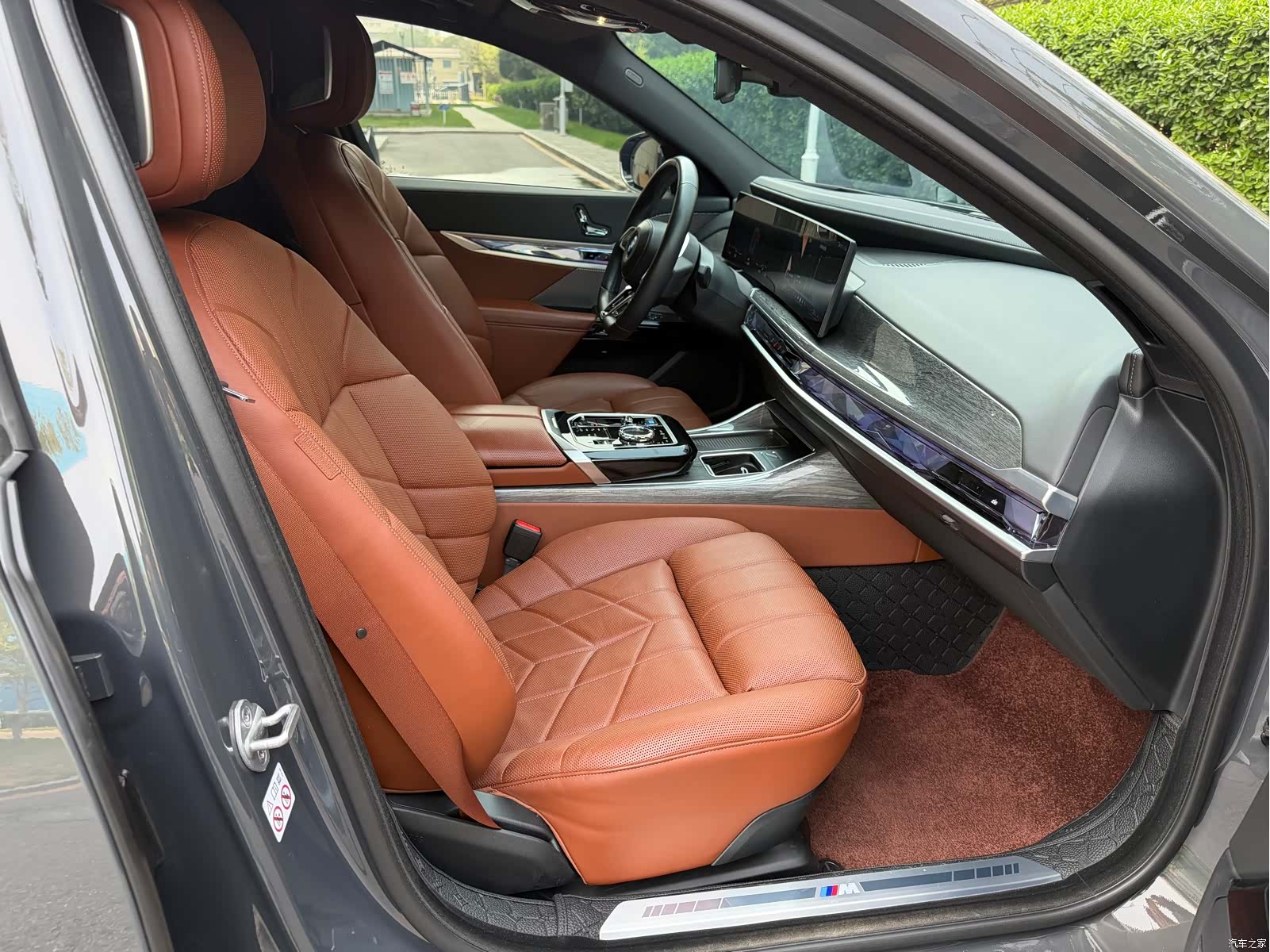 BMW i7, 2023 23