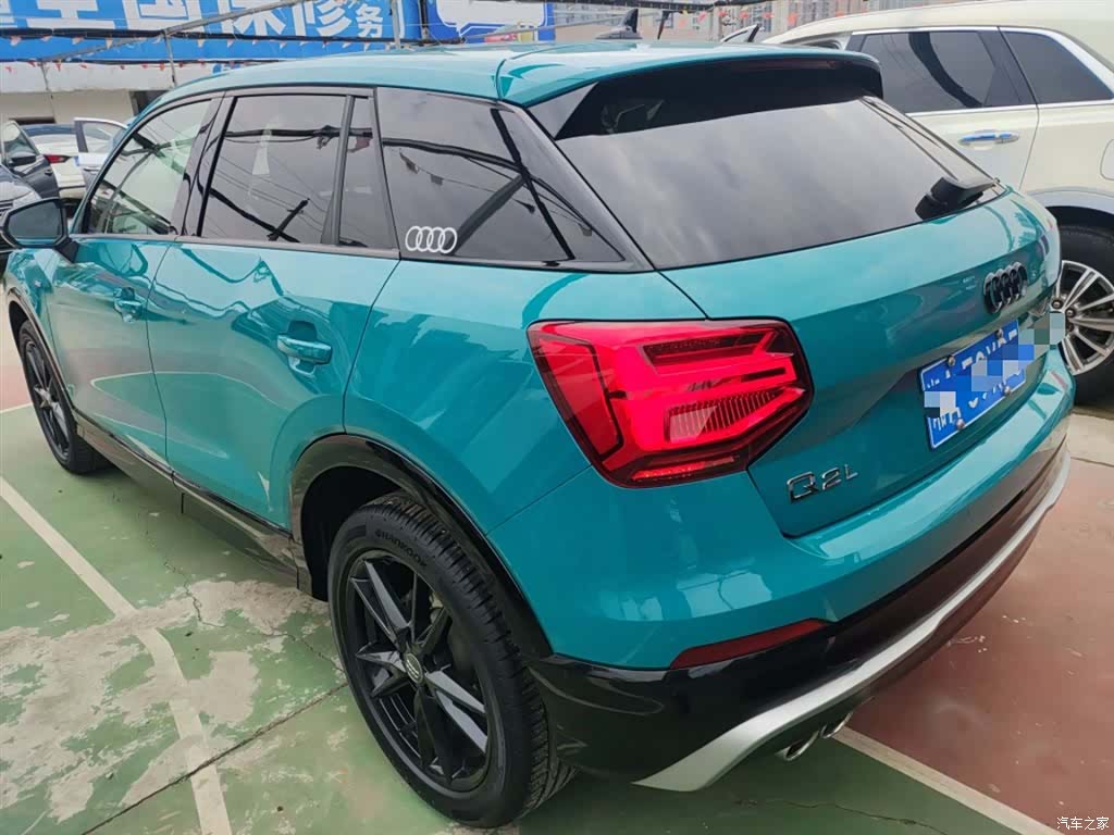 Audi Q2L, 2021 все фото