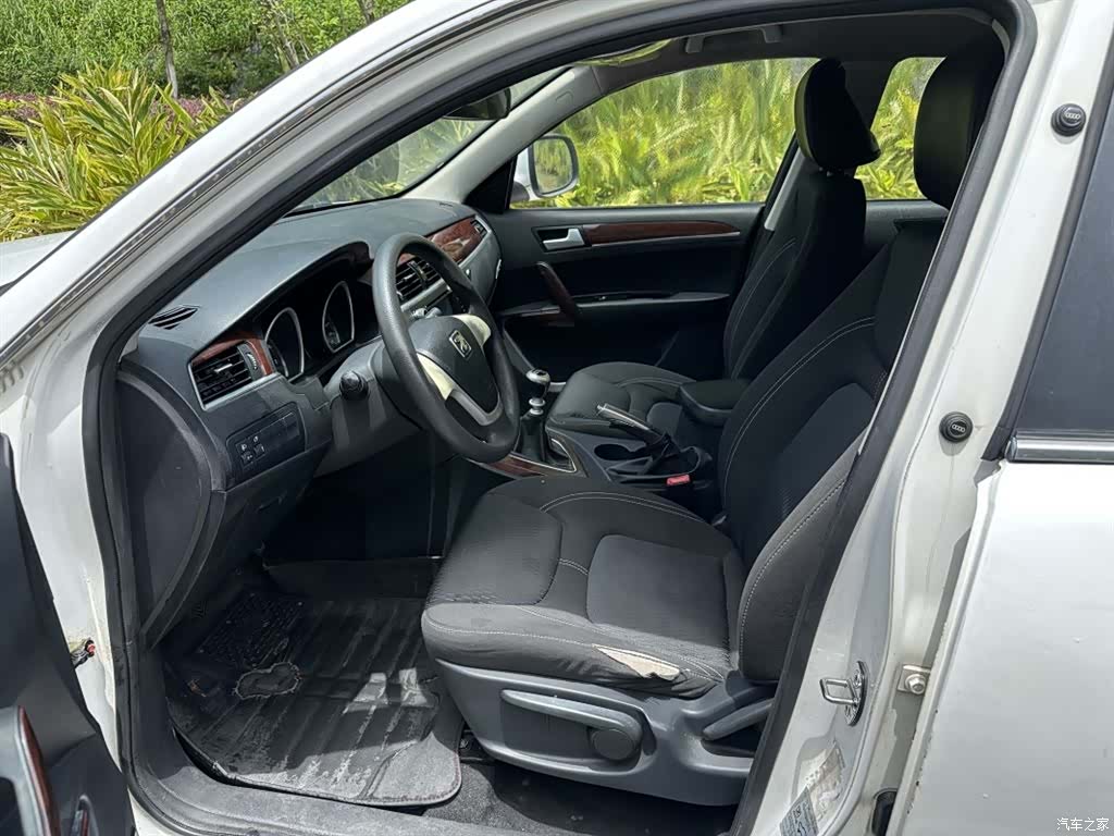 Zotye T600, 2015 7