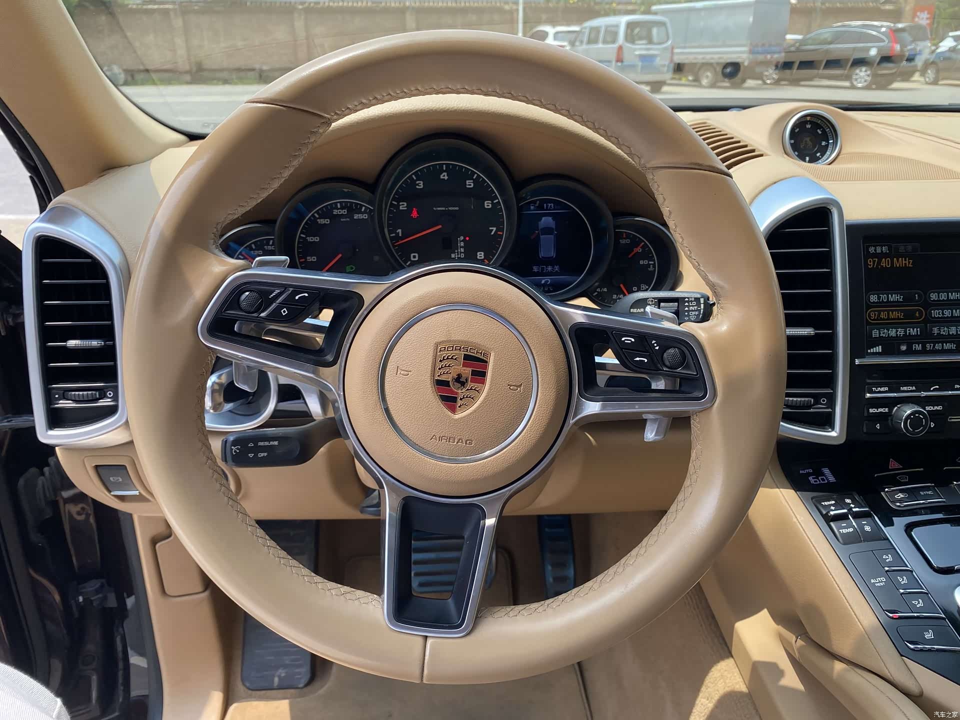 Porsche Cayenne, 2016 8