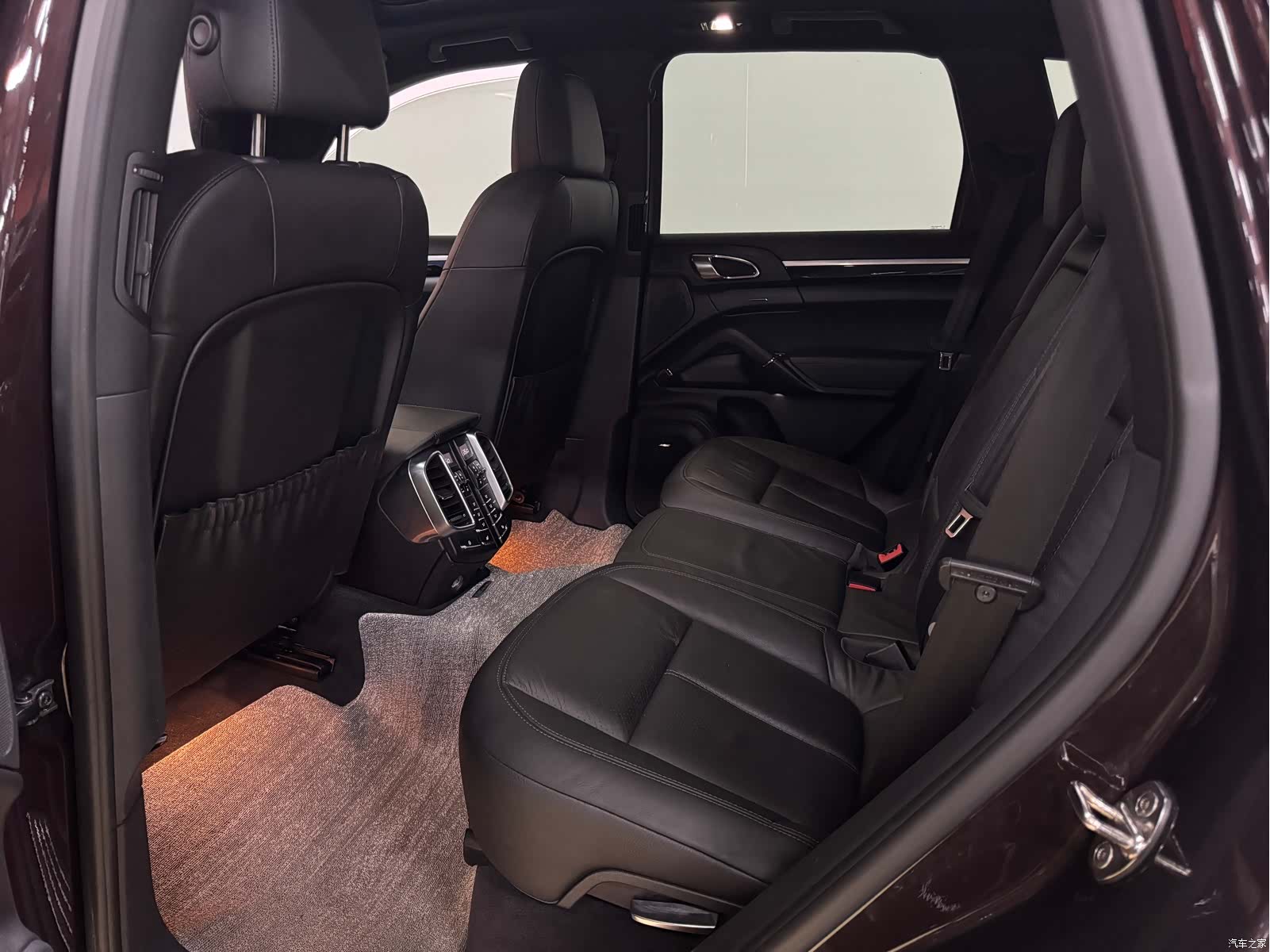 Porsche Cayenne, 2014 11