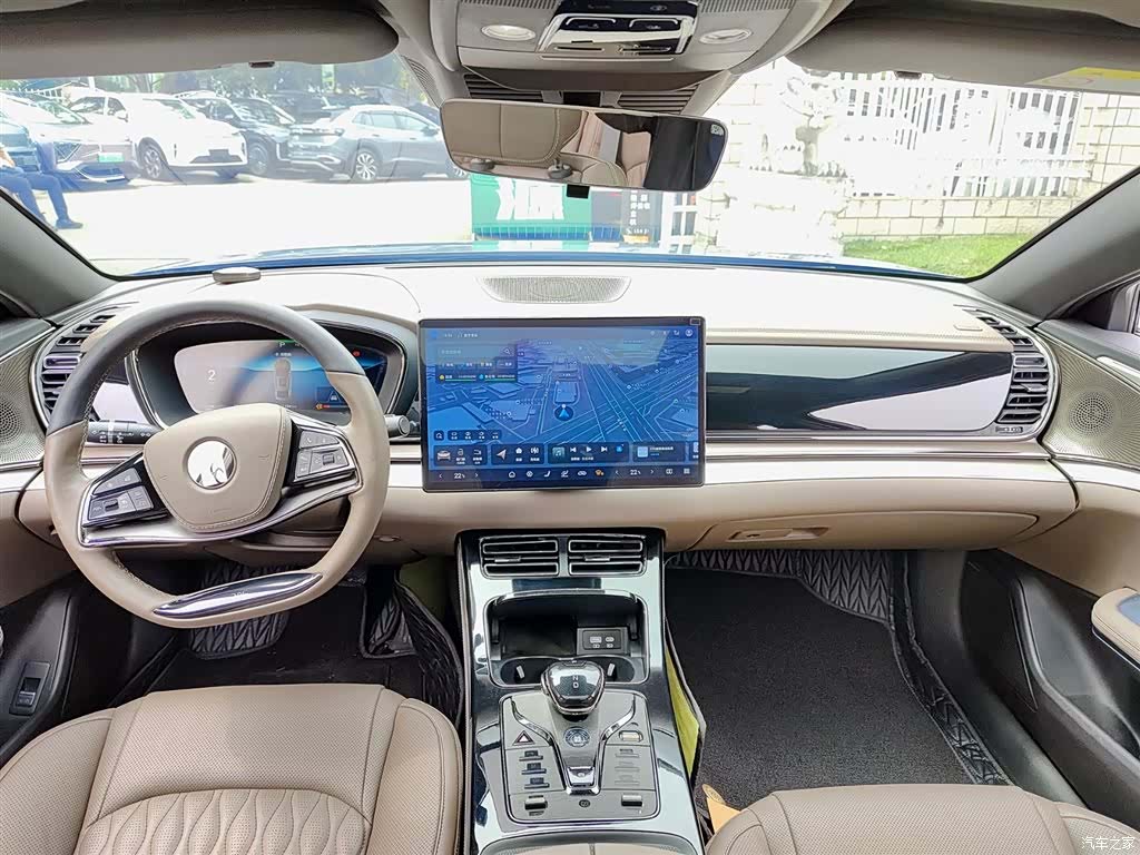 BYD Han, 2024 10