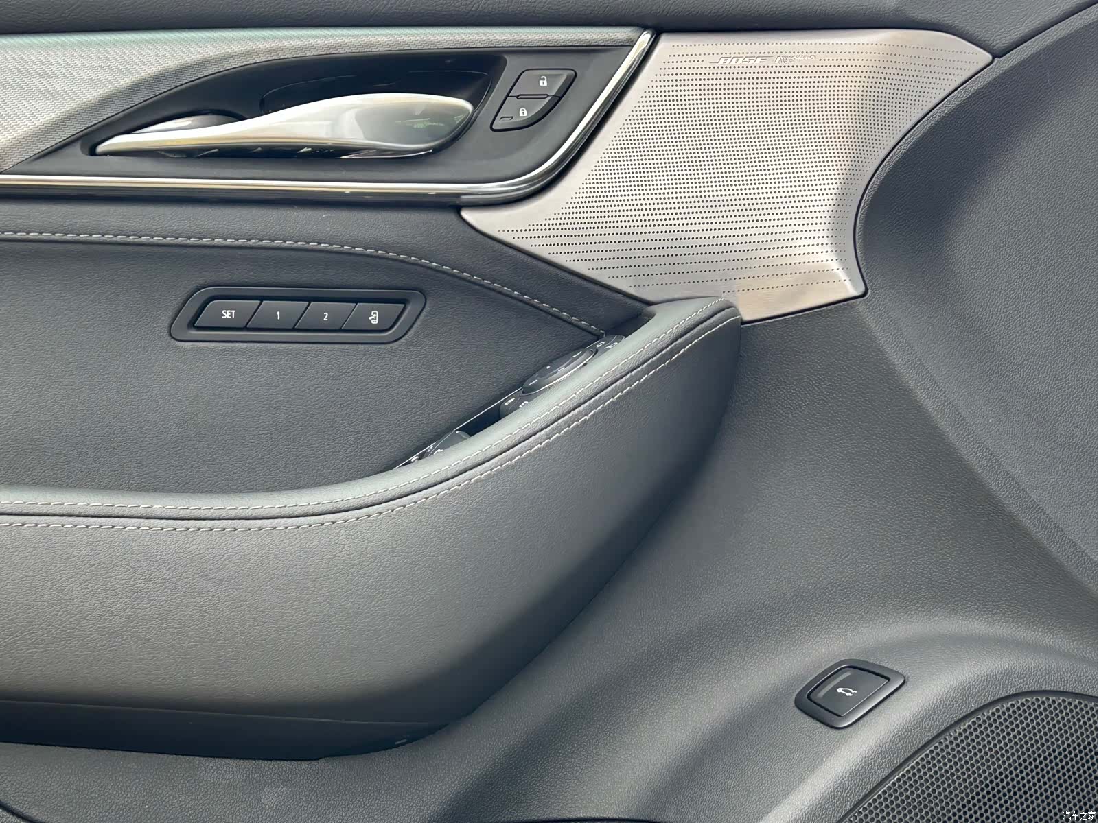 Cadillac CT5, 2024 21