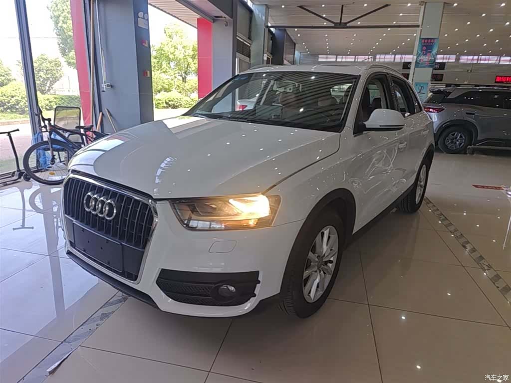 Audi Q3, 2016 1