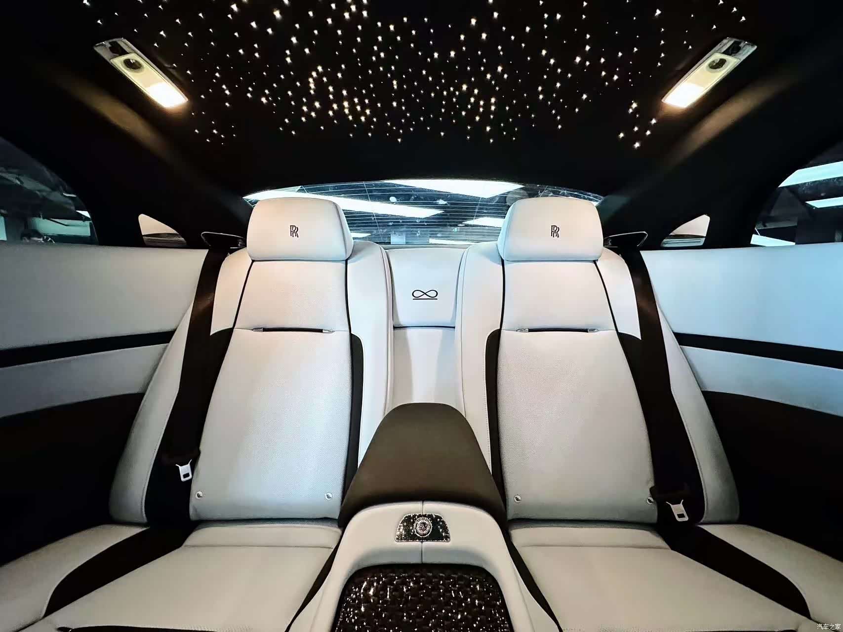 Rolls-Royce Wraith, 2016 4