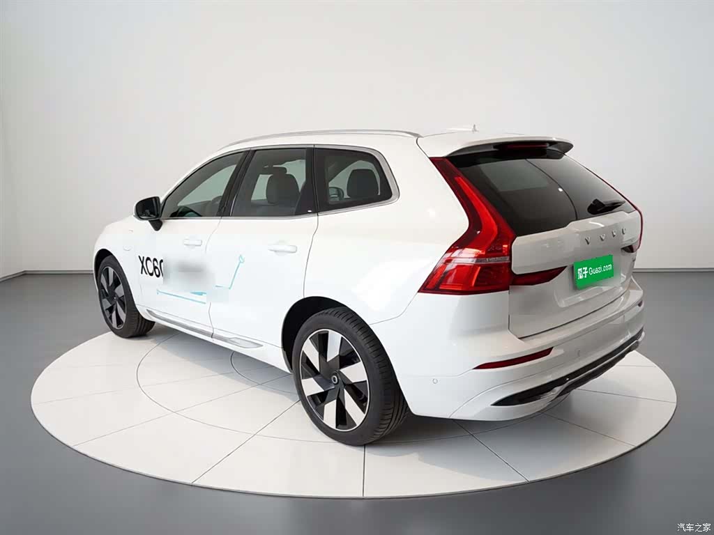Volvo XC60, 2024 все фото