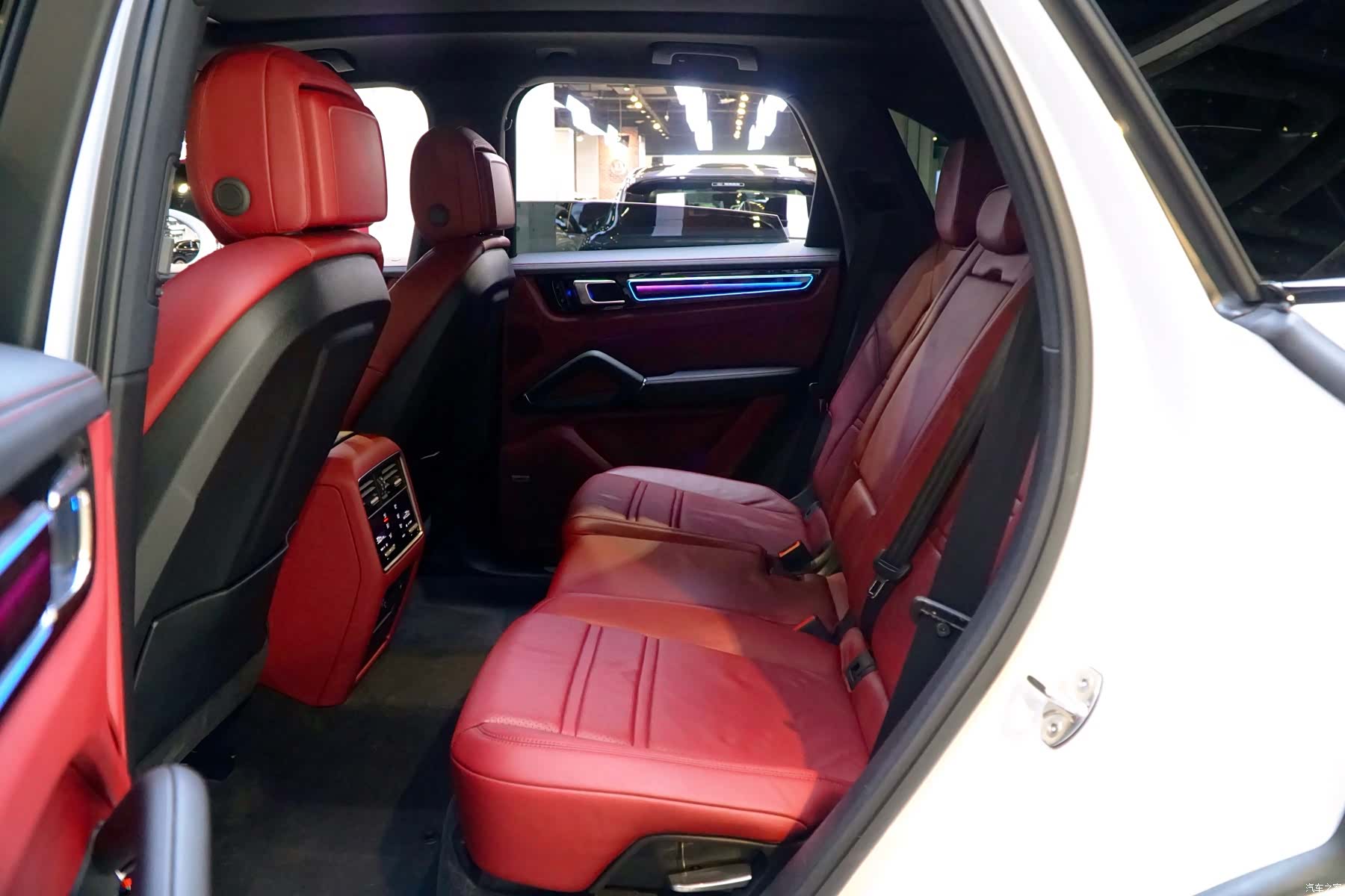 Porsche Cayenne, 2019 6