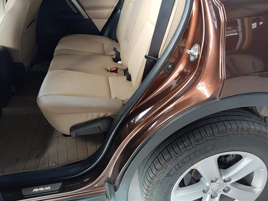 Toyota RAV4 Rongfang