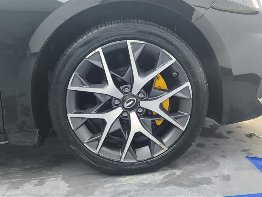 Trumpchi Shadow Leopard