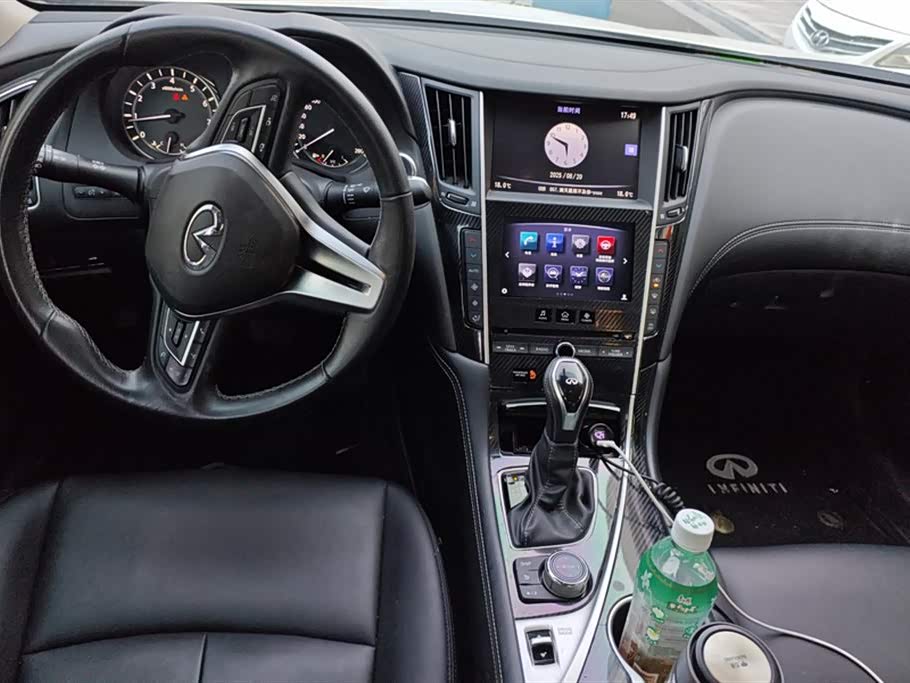 Infiniti Q50L